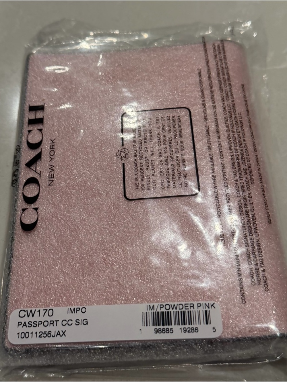 Coach Outlet Passport Card Case In Powder Pink Signature Canvas NWT - Picture 2 of 7